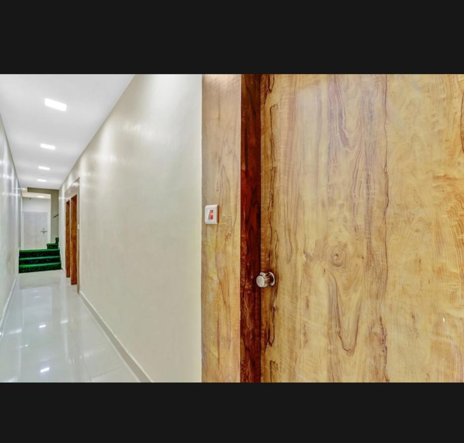 Hotel Bhavya Residency Ahmadábád Kültér fotó